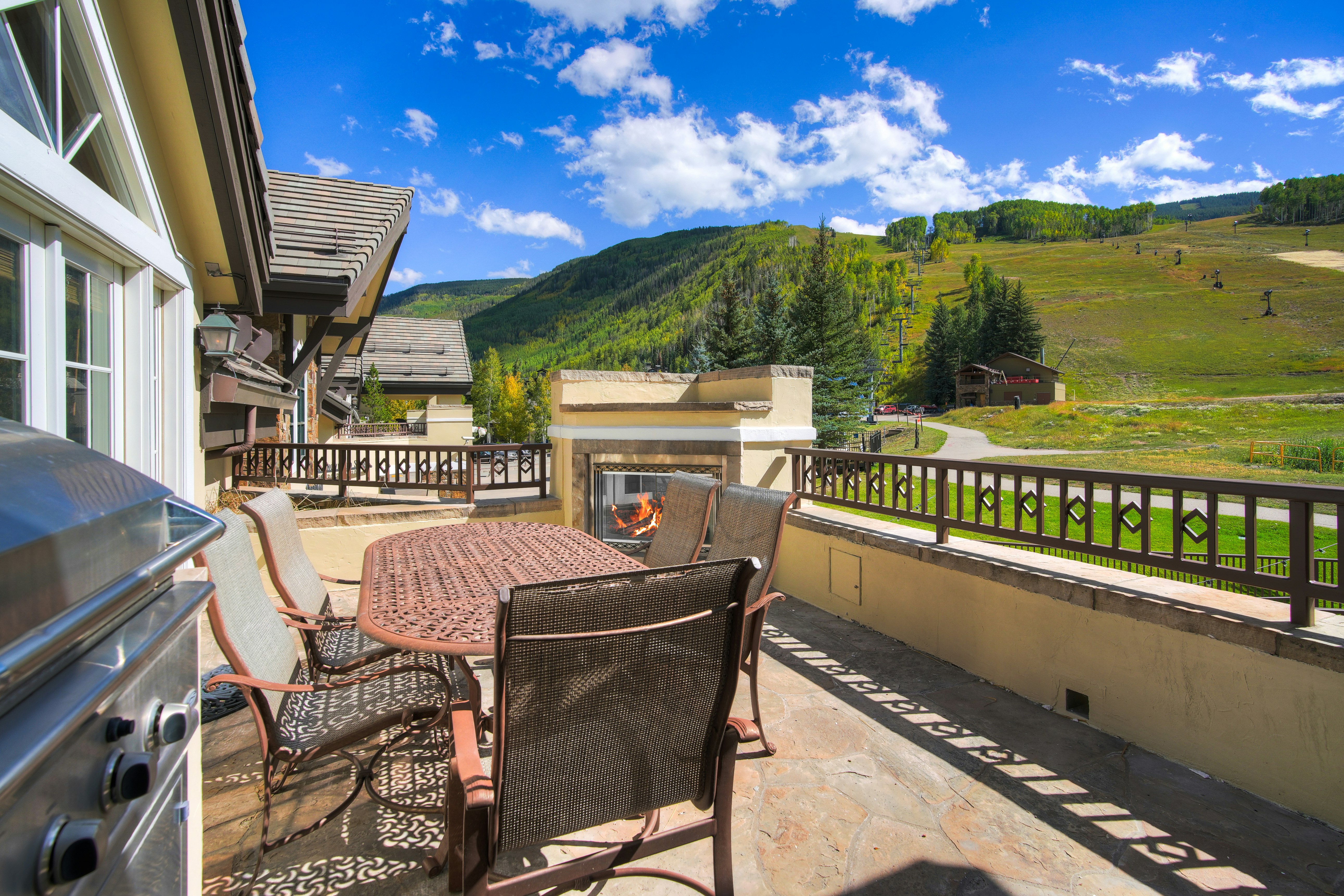 Lodge at Vail Rock Resorts 77/81