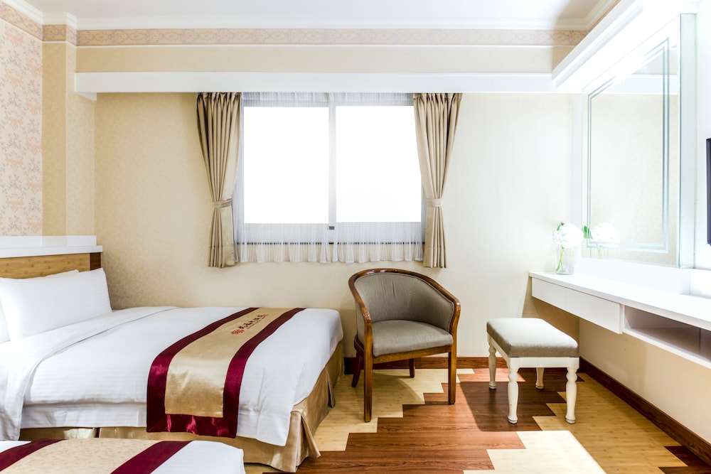 Ever Luck Hotel 23/47