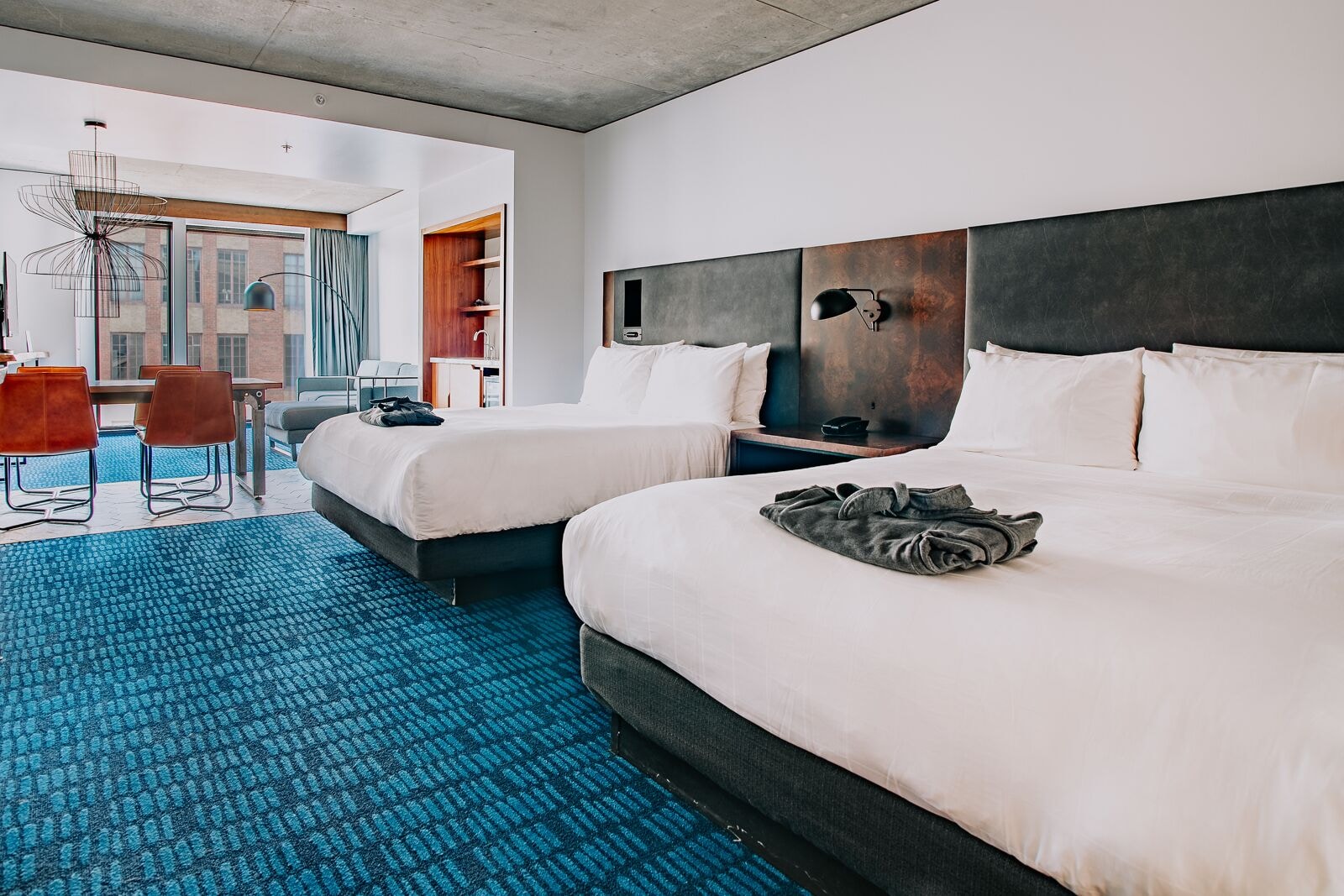INNOVATOR, SUITE, 2 QUEEN BEDS