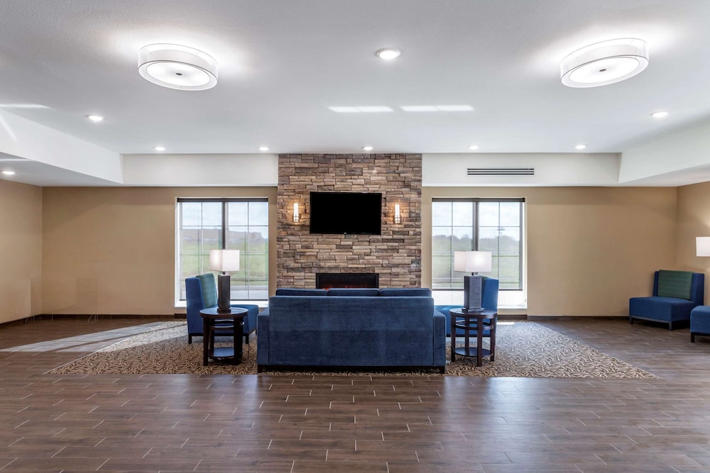 Comfort Inn & Suites Waller TX 8/36
