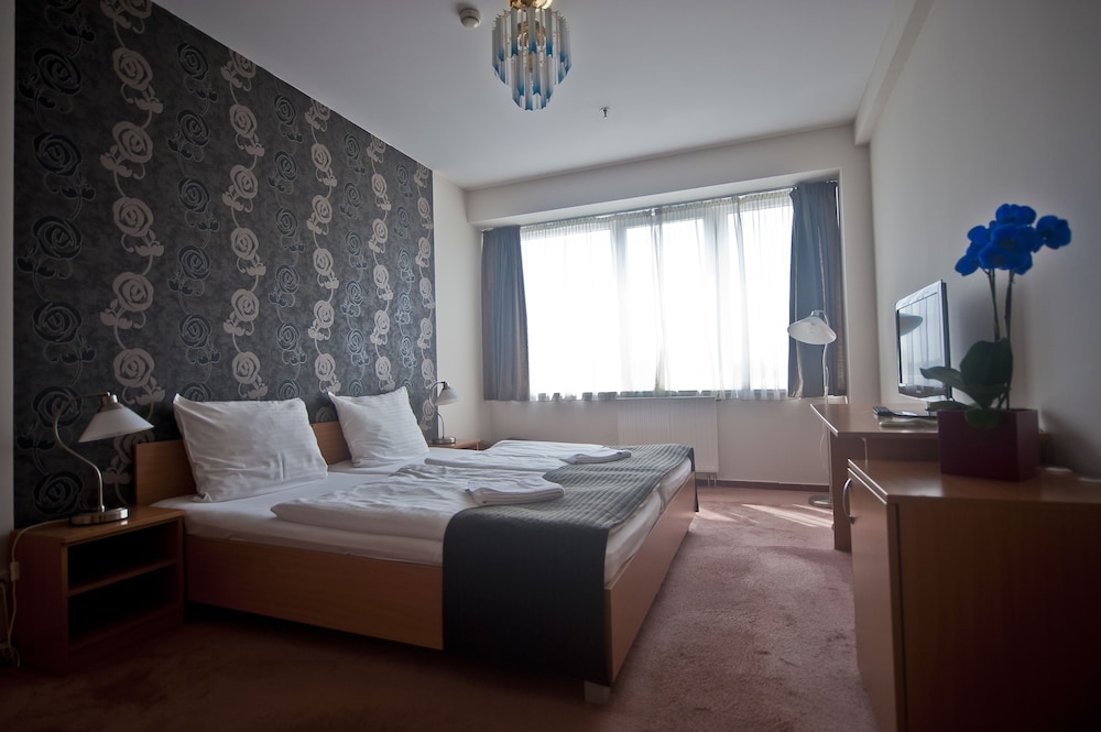 Canada Hotel Budapest 9/50
