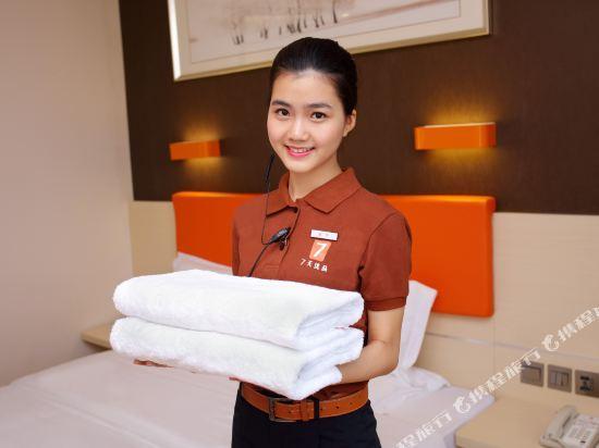 7 Days Inn (Dongguan Chang'an North Bus Station) 2/10