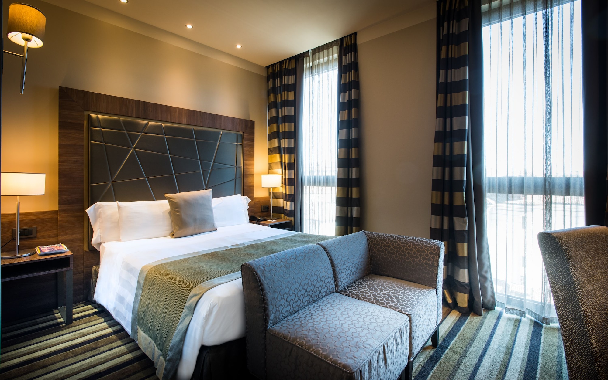 STANDARD, DOUBLE OR TWIN BED