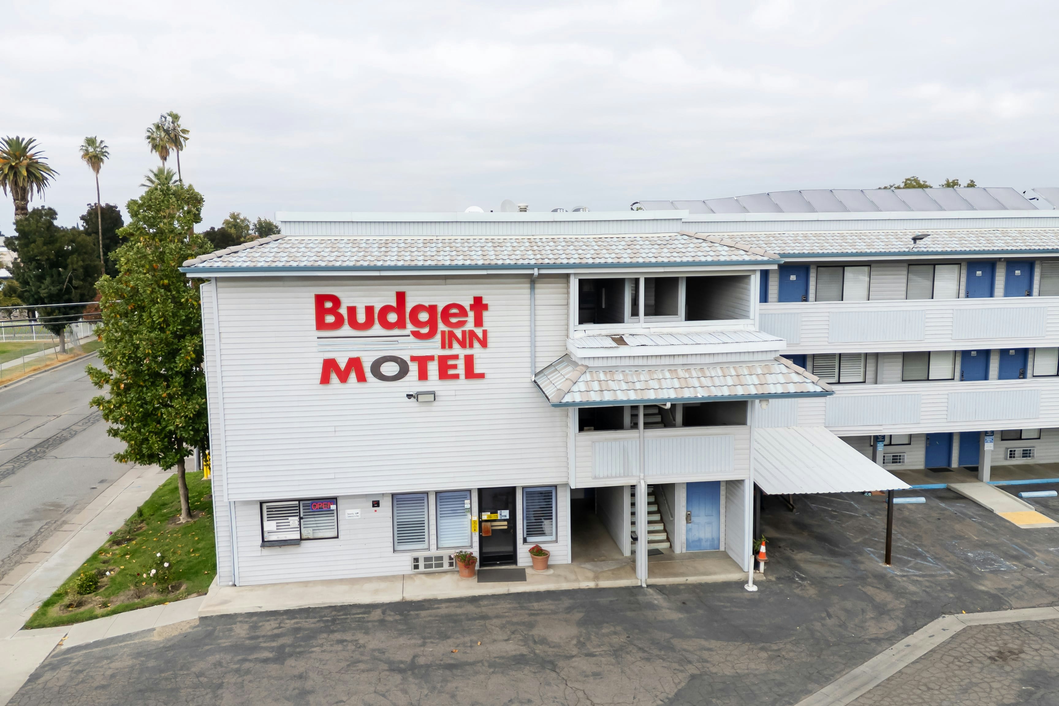 Budget Inn Corcoran Near Tulare CA 43 in CORCORAN - CA