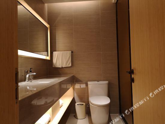 Ji Hotel (Shanghai Pudong Airport Chengnan Road) 39/44