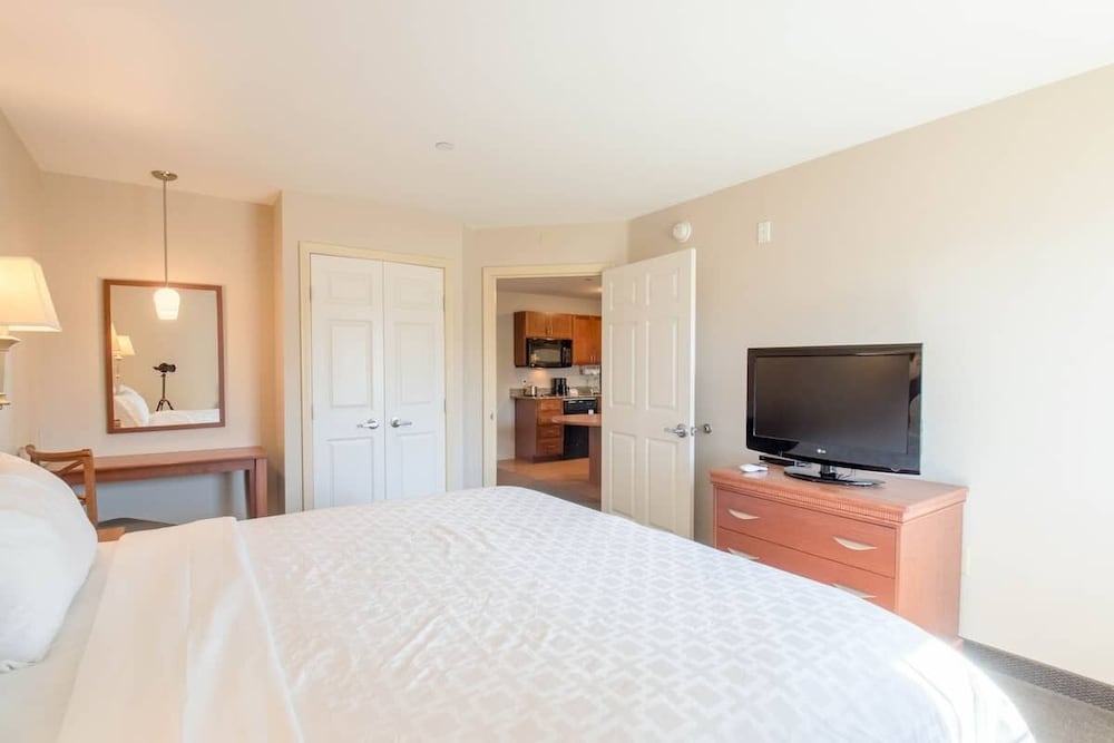Western Slope Suites 31/59