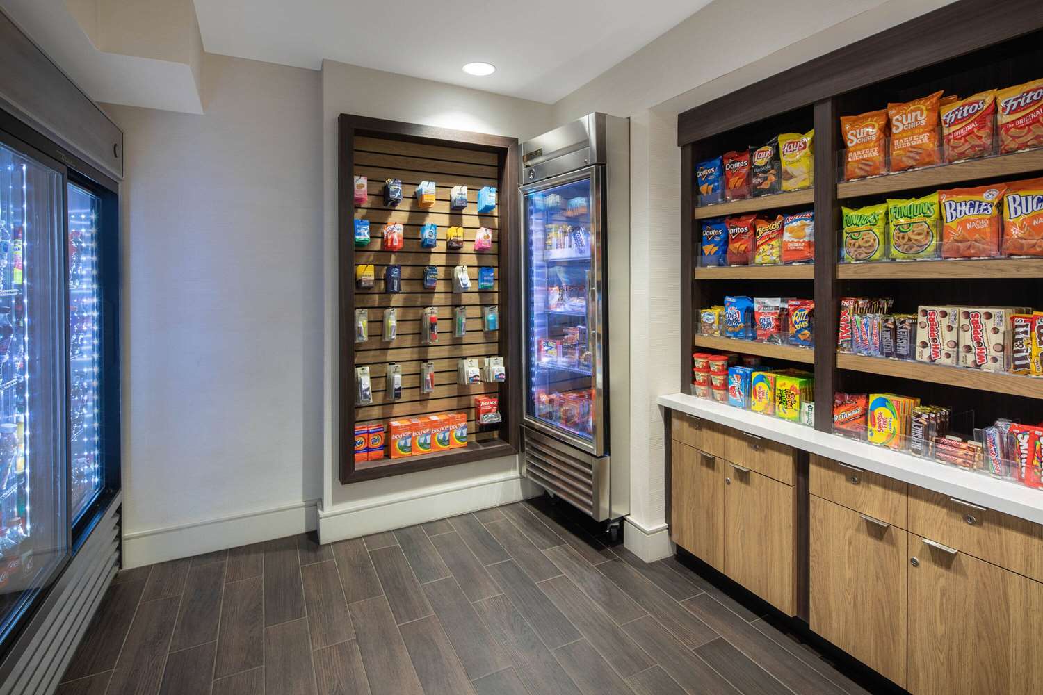 La Quinta Inn & Suites by Wyndham Atlanta Airport North 15/60