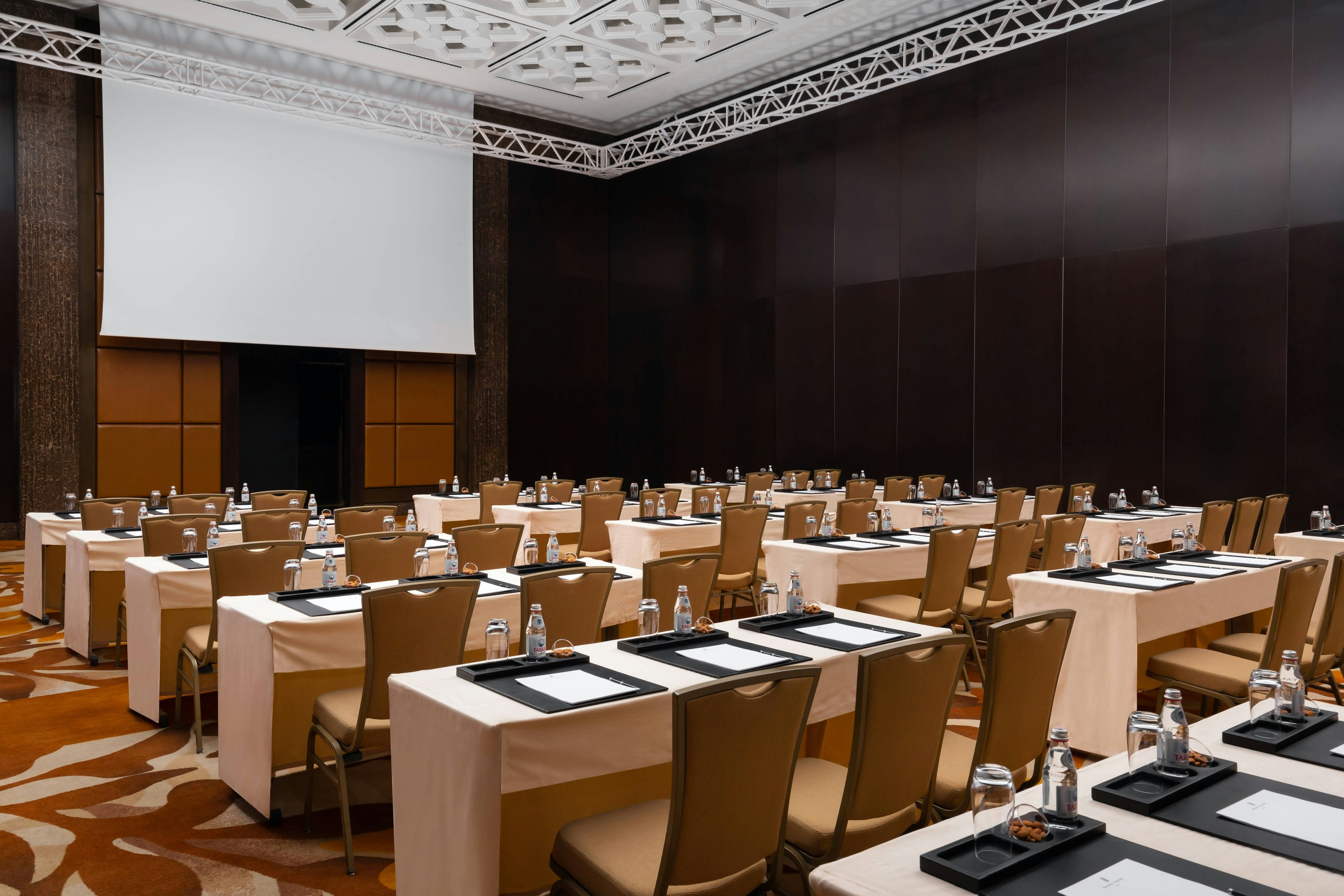 THE RITZ-CARLTON, ALMATY 34/41