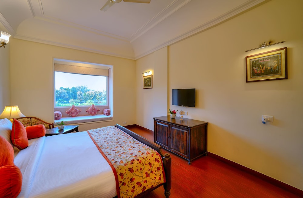 WelcomHeritage Ranthambore Mount Valley Resort 9/43