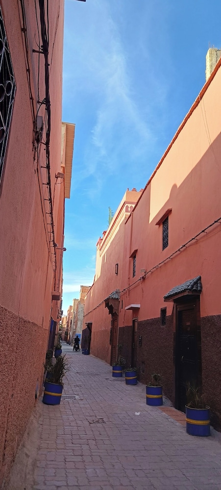 Riad Asrari 5/49
