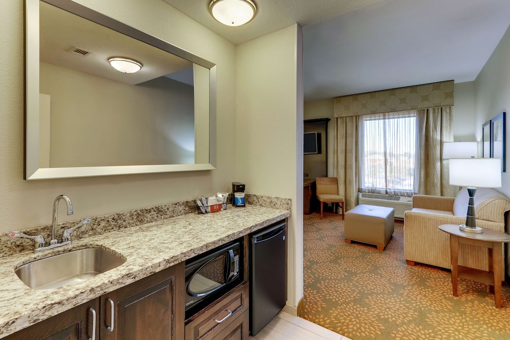 Hampton Inn & Suites Hartsville 44/76
