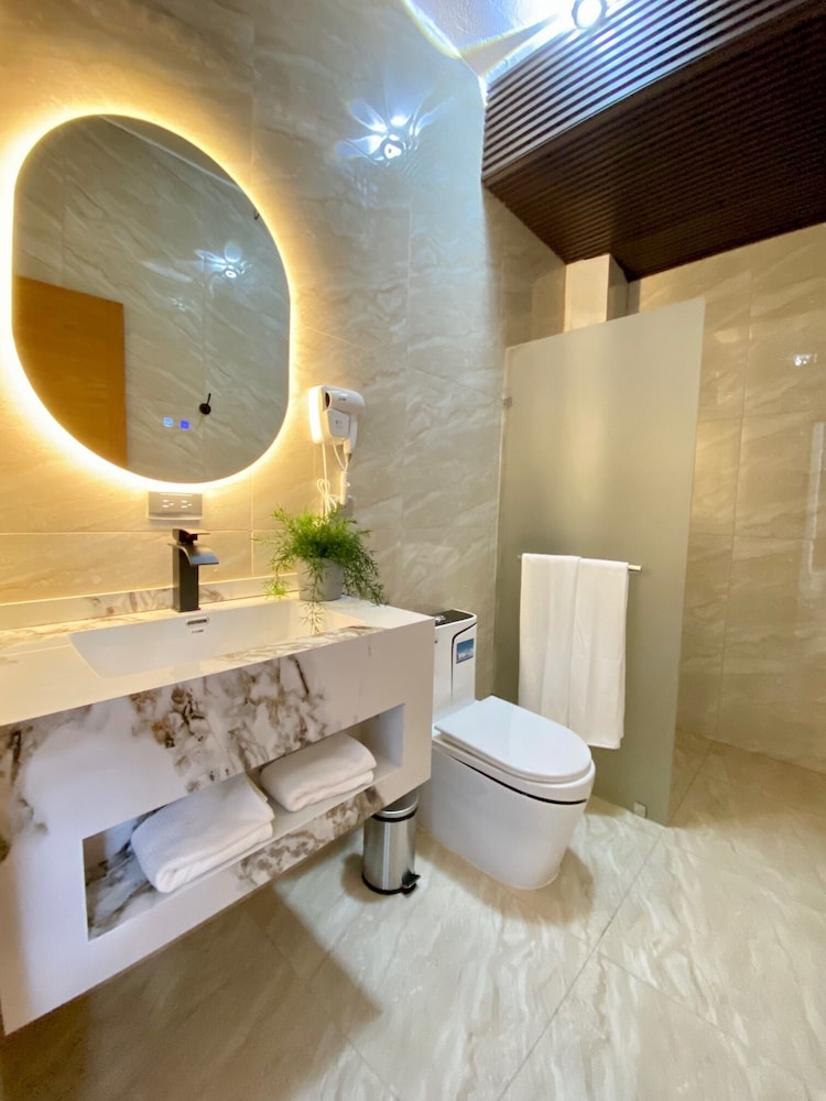 RIG Colonial Experience 27/28