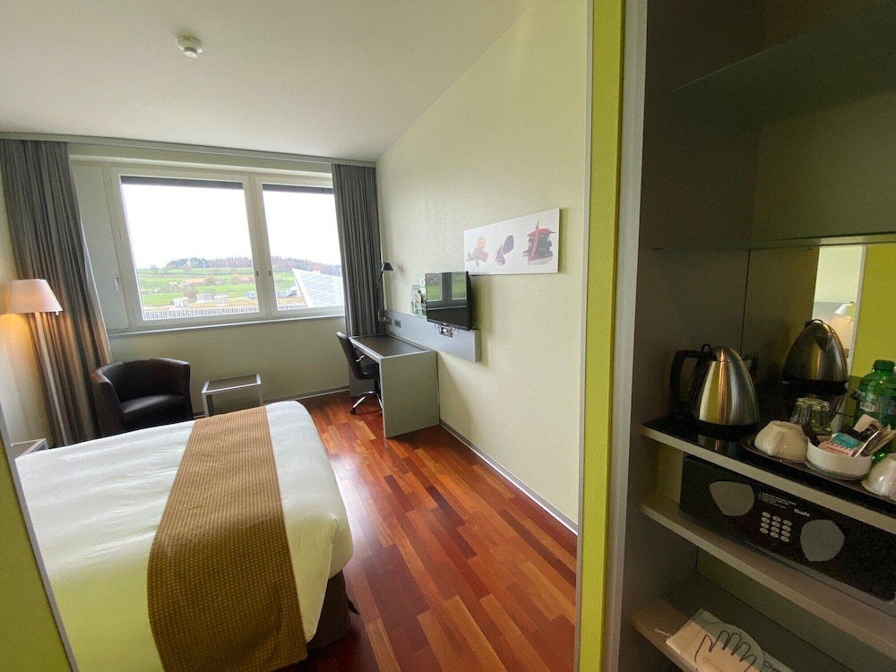 Holiday Inn Bern Westside 39/67