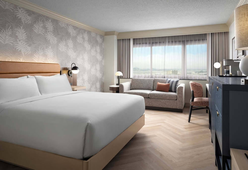 EXECUTIVE, KING BED, BATHTUB, ACCESSIBLE