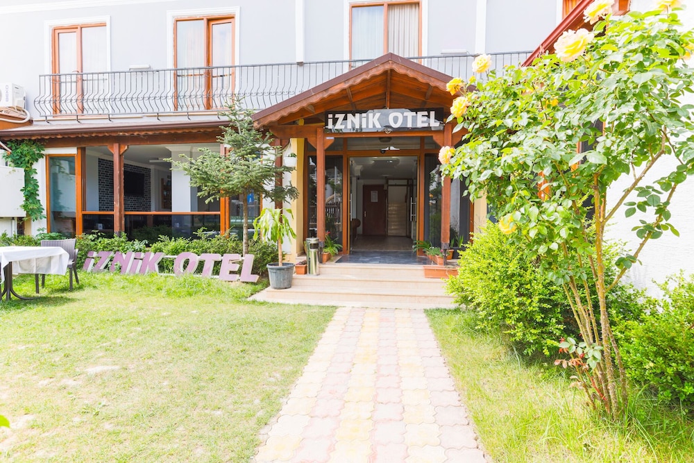 Iznik Otel 24/29