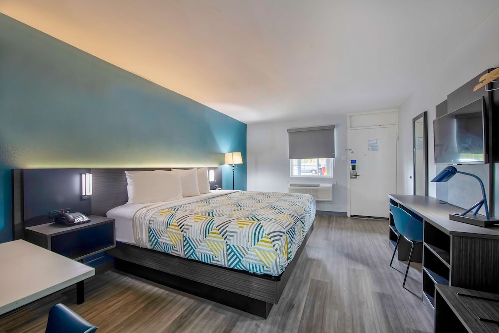 Studio6 Jackson, MS - I-55 22/41