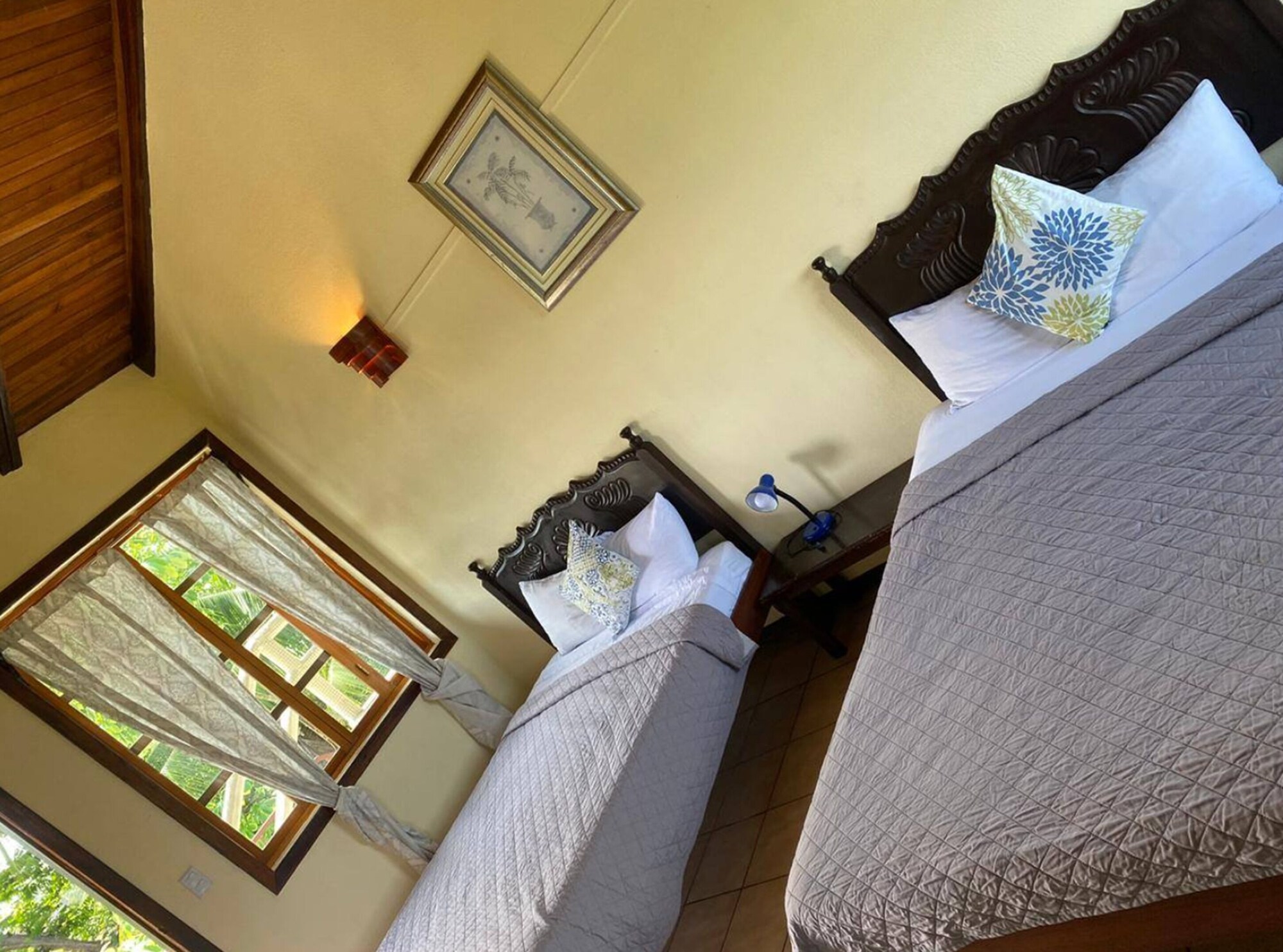 غرفة رومانسية بسريرين مزدوجين بإطلالة على البحر بشرفة، Hotel La Colina 2/7