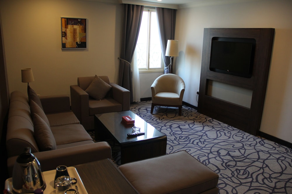 فندق جولدن توليب الخبر كورنيش(Golden Tulip Al Khobar) 54/81