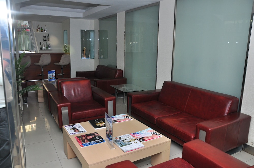 ASRIN BUSINESS HOTEL 47/73