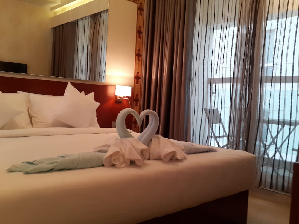 COVENTINA LAKE SUITES 32/65