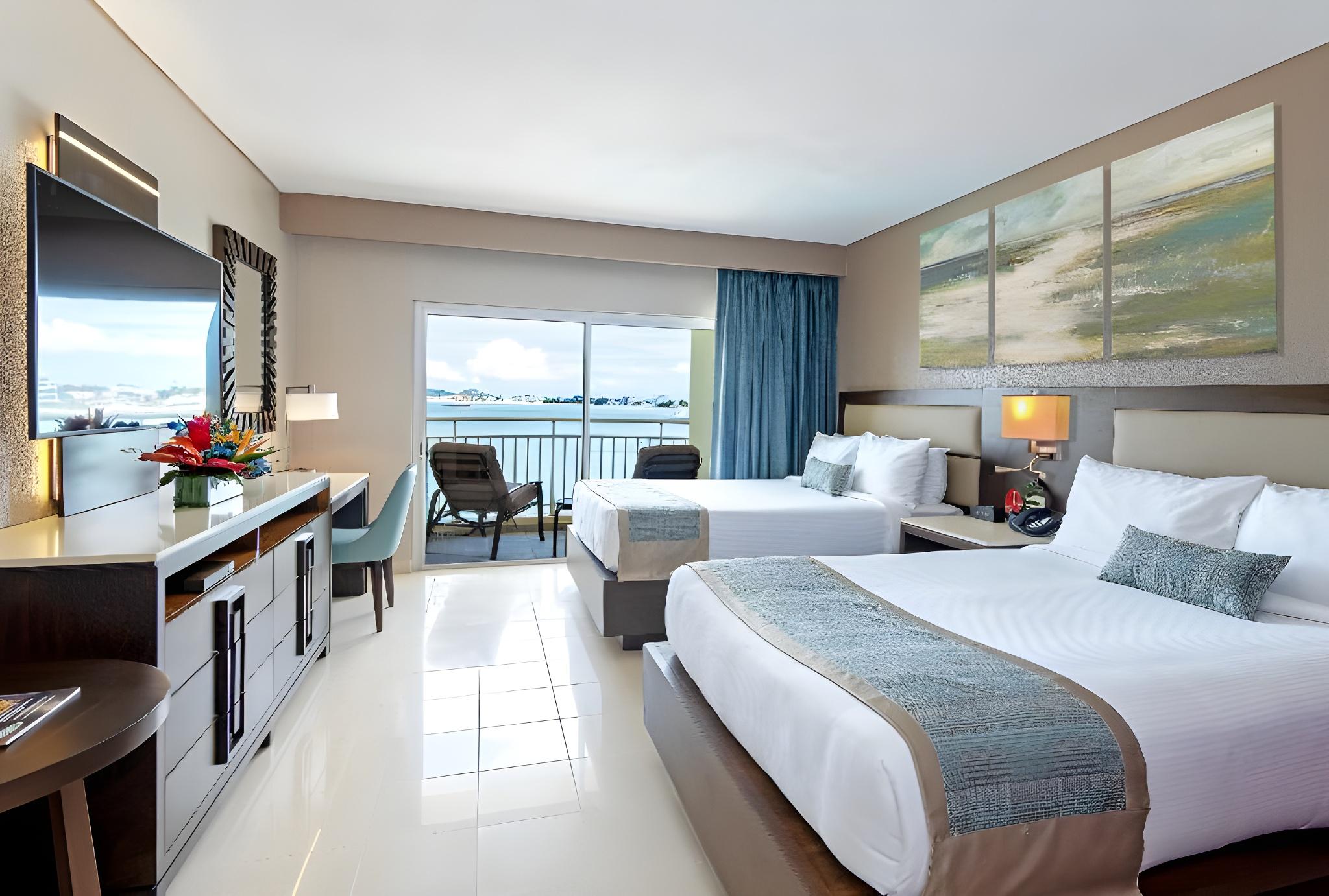 Junior Suite, 2 Double Beds, Ocean Front