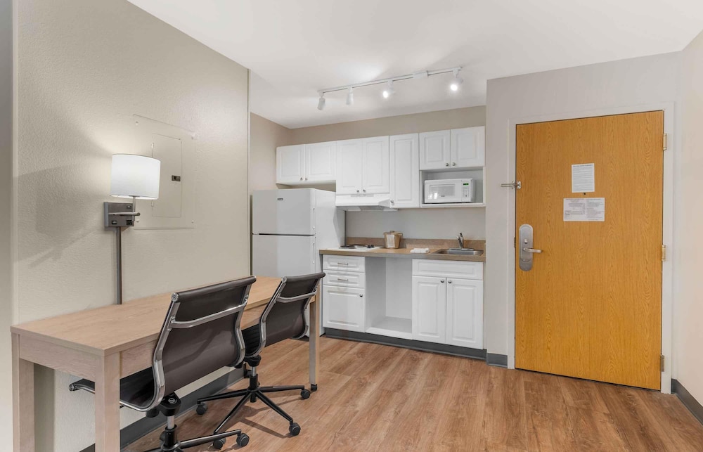 Extended Stay America-Orlando-Convention Ctr-Universal Blvd 33/46