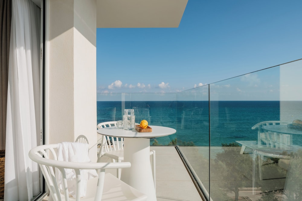 MiM Mallorca member of Melia Collection 43/72