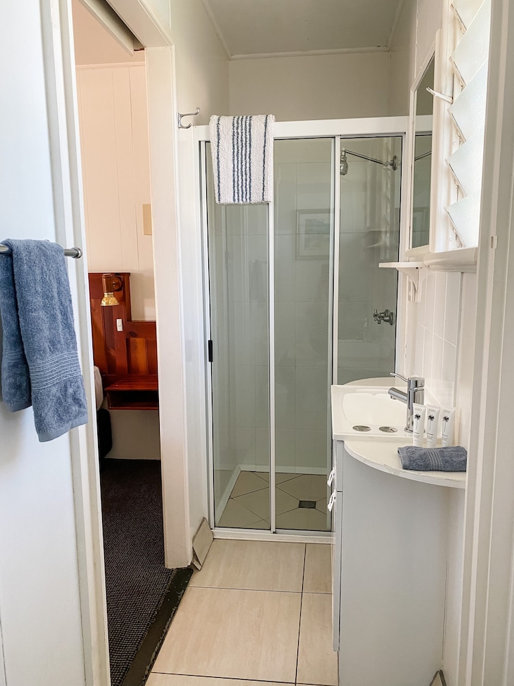 Pacific Sun Bargara Beach Motel 10/78