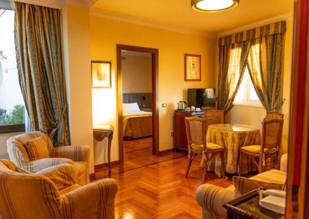 Mecenate Palace Hotel 34/50