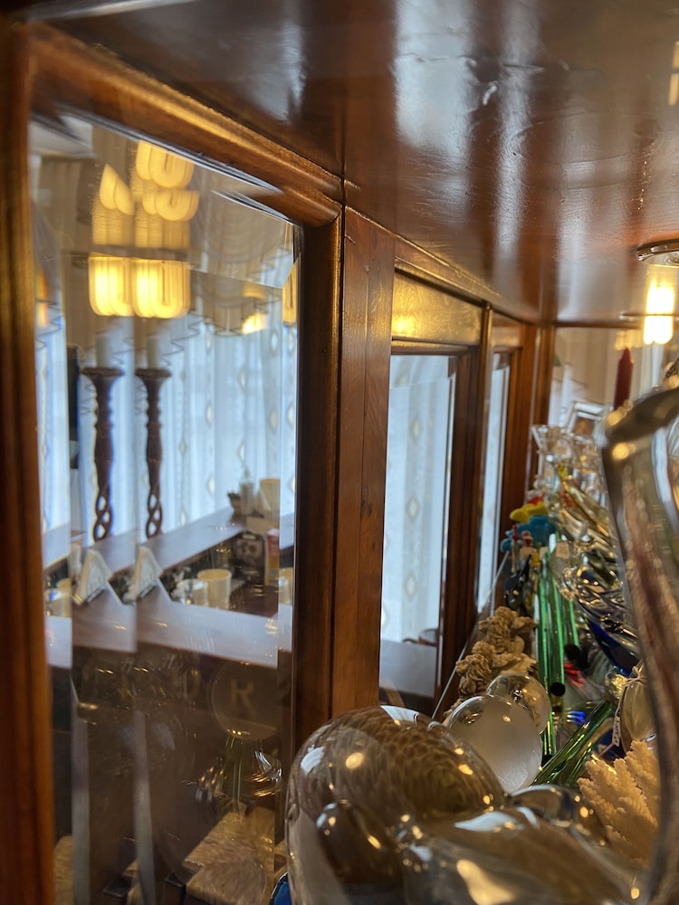 Bed And Breakfast Dream 21/50