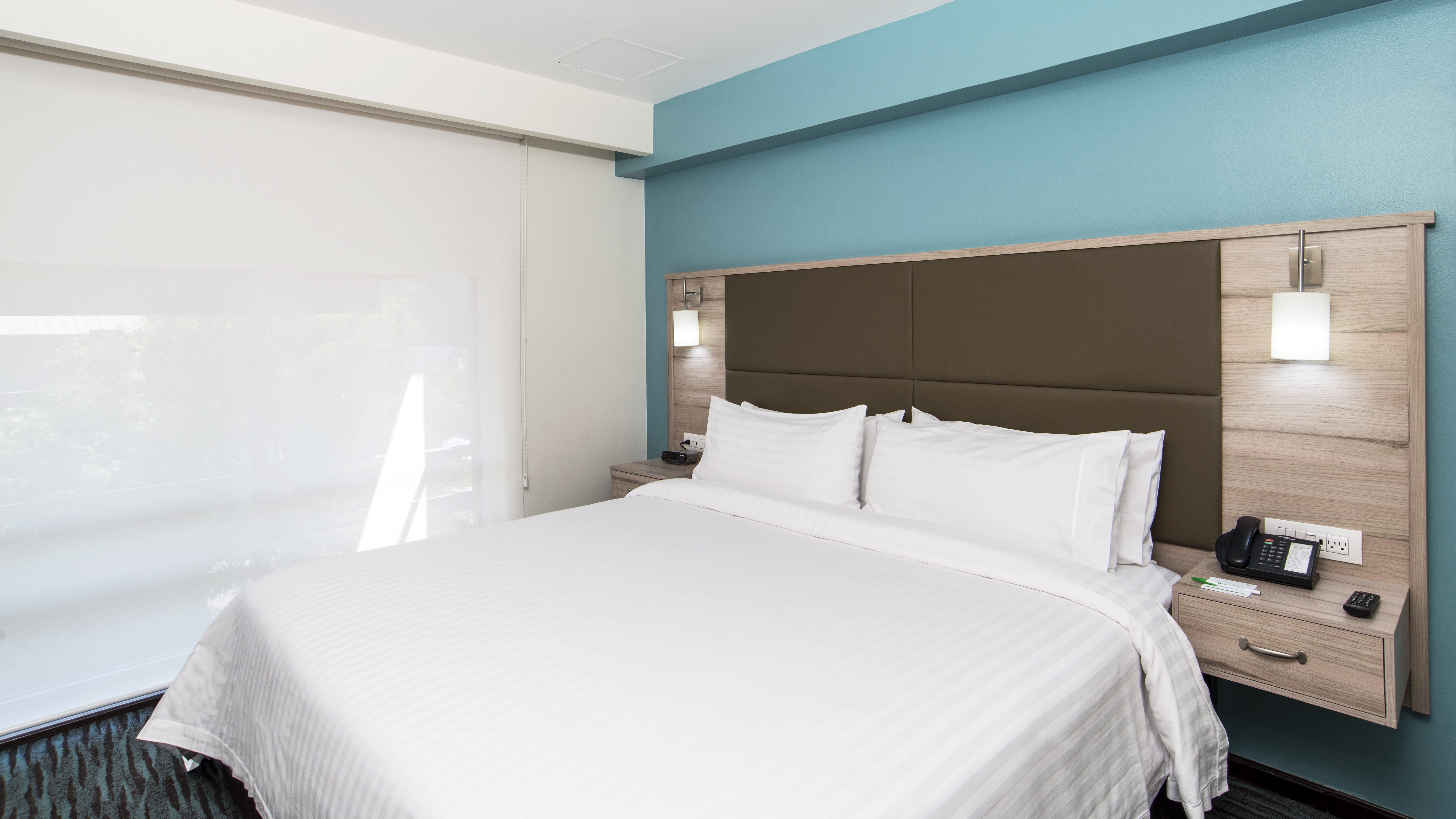 Executive, Suite