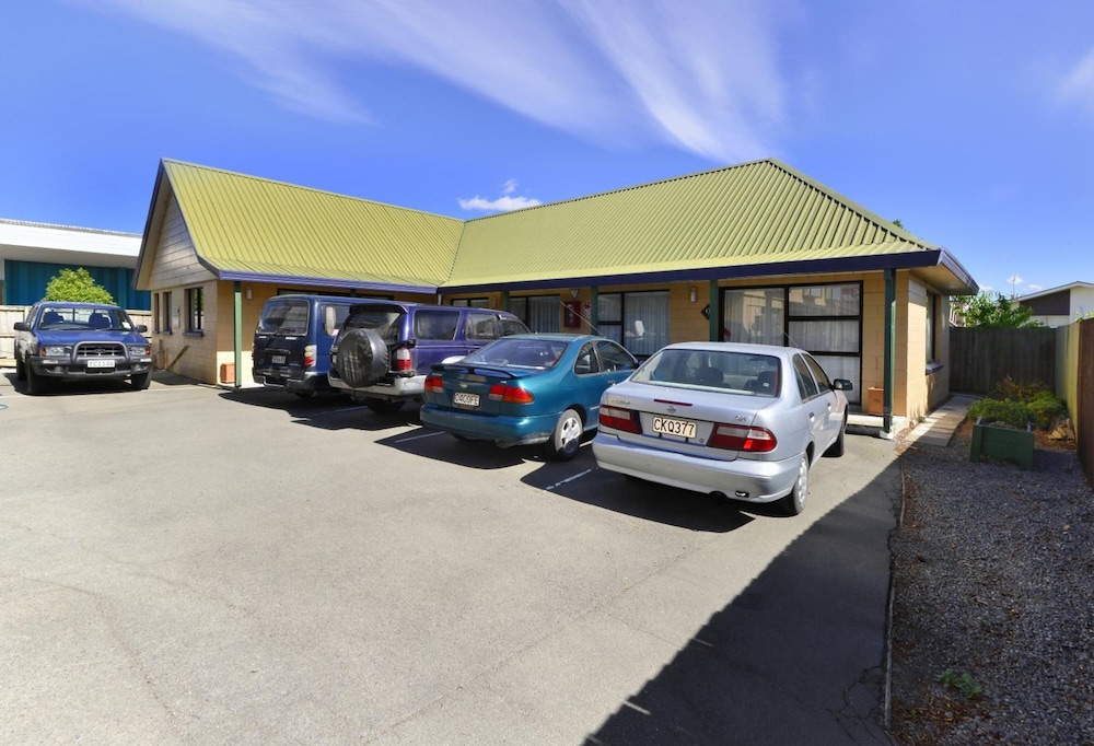 Classique Lodge Motel 46/50
