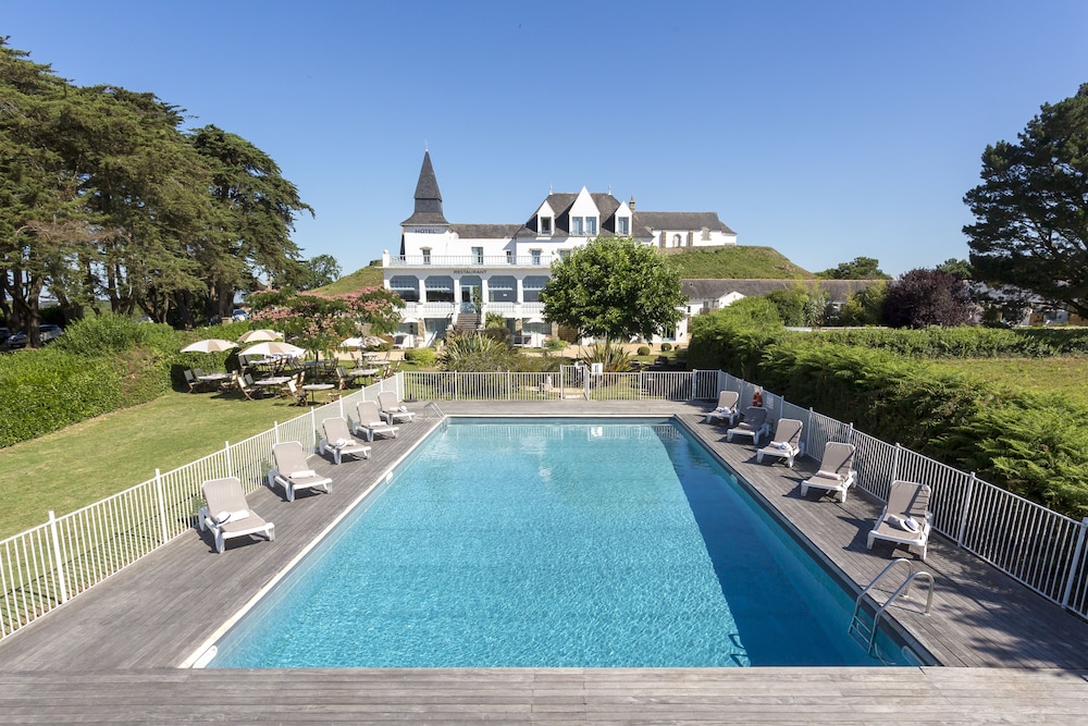 Hotel Restaurant Spa Du Tumulus 61/64
