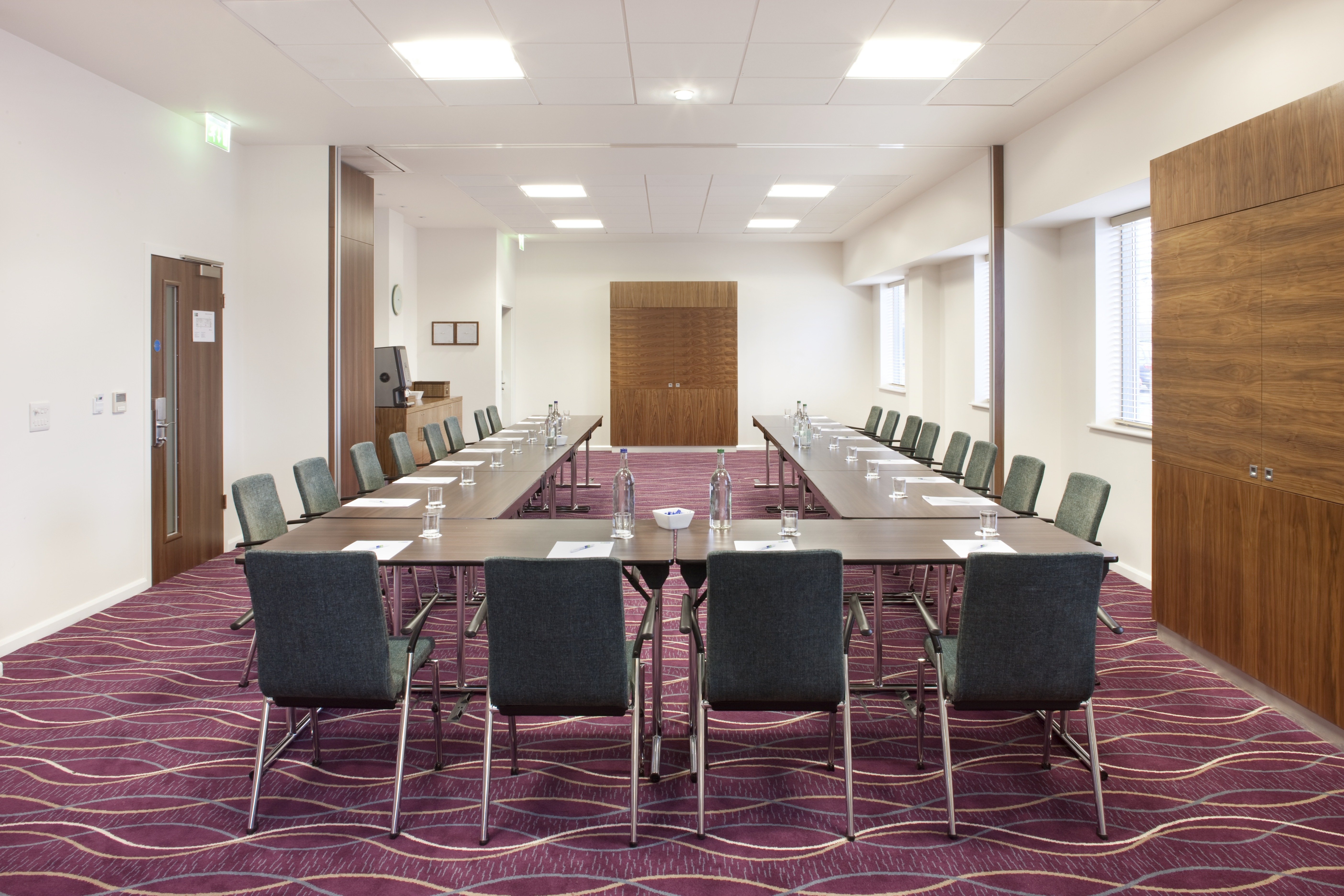 Holiday Inn Express Tamworth 53/58