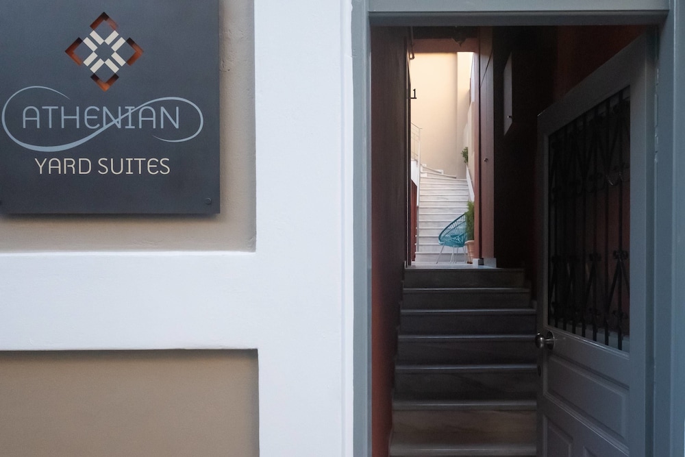 Athenian Yard Suites 21/50