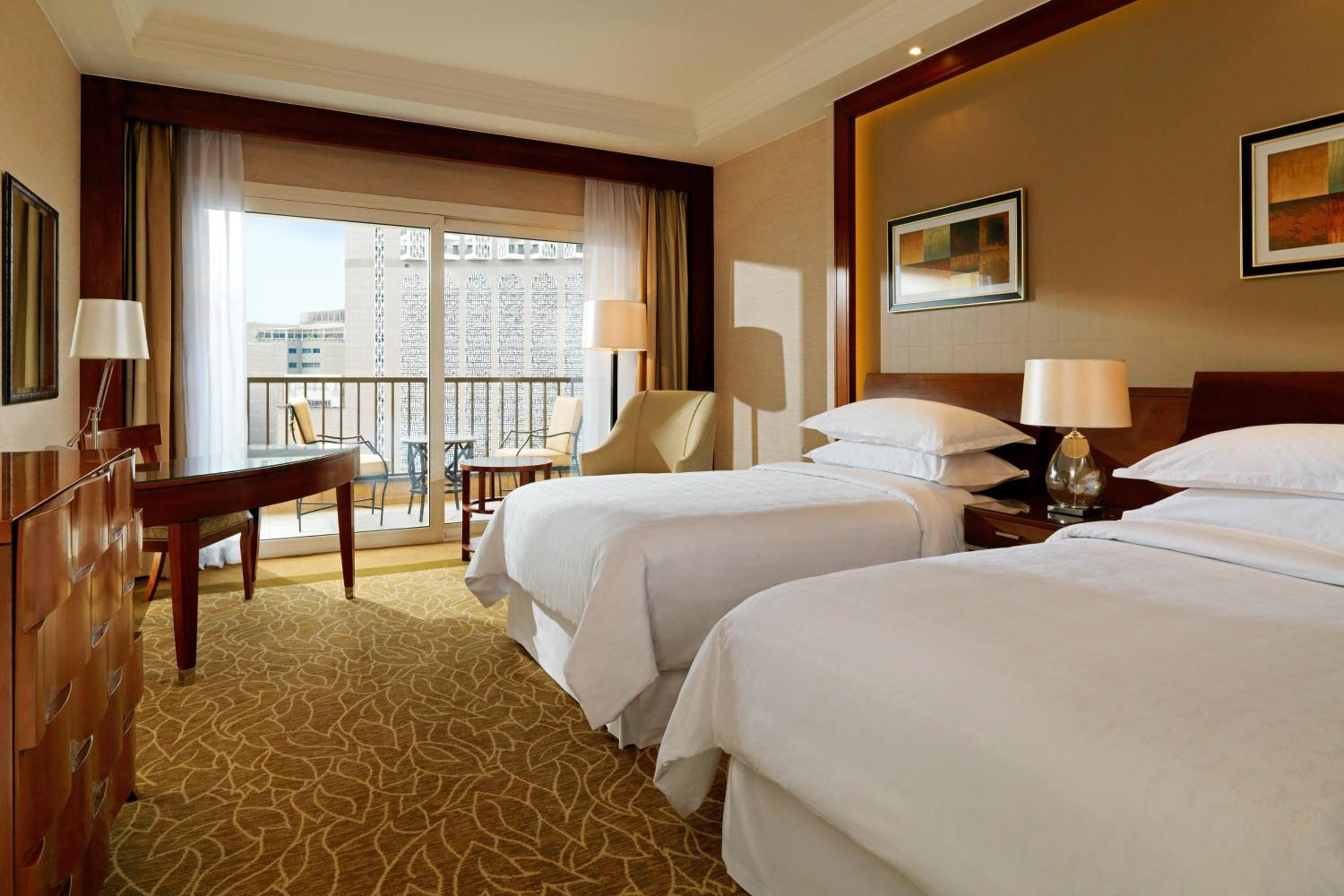 Deluxe, Twin Beds, City View, with Pool, Balcony