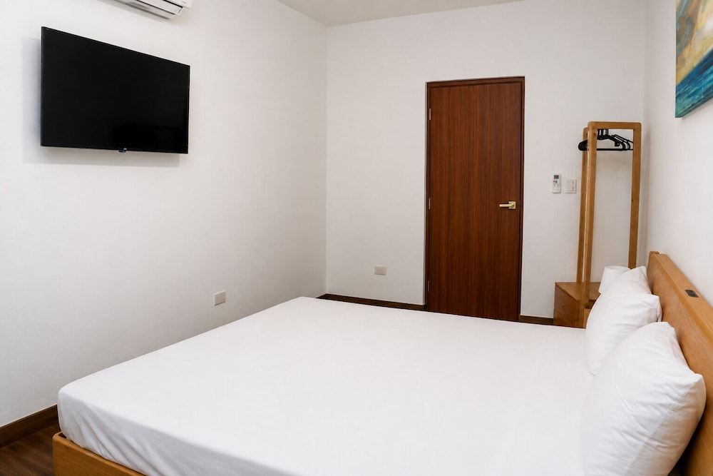 Ocean Village Deluxe Resort and Spa 16/71