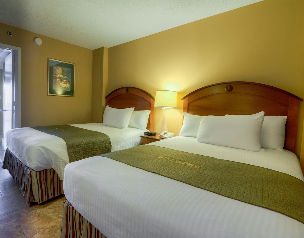 SUITE, OCEAN FRONT