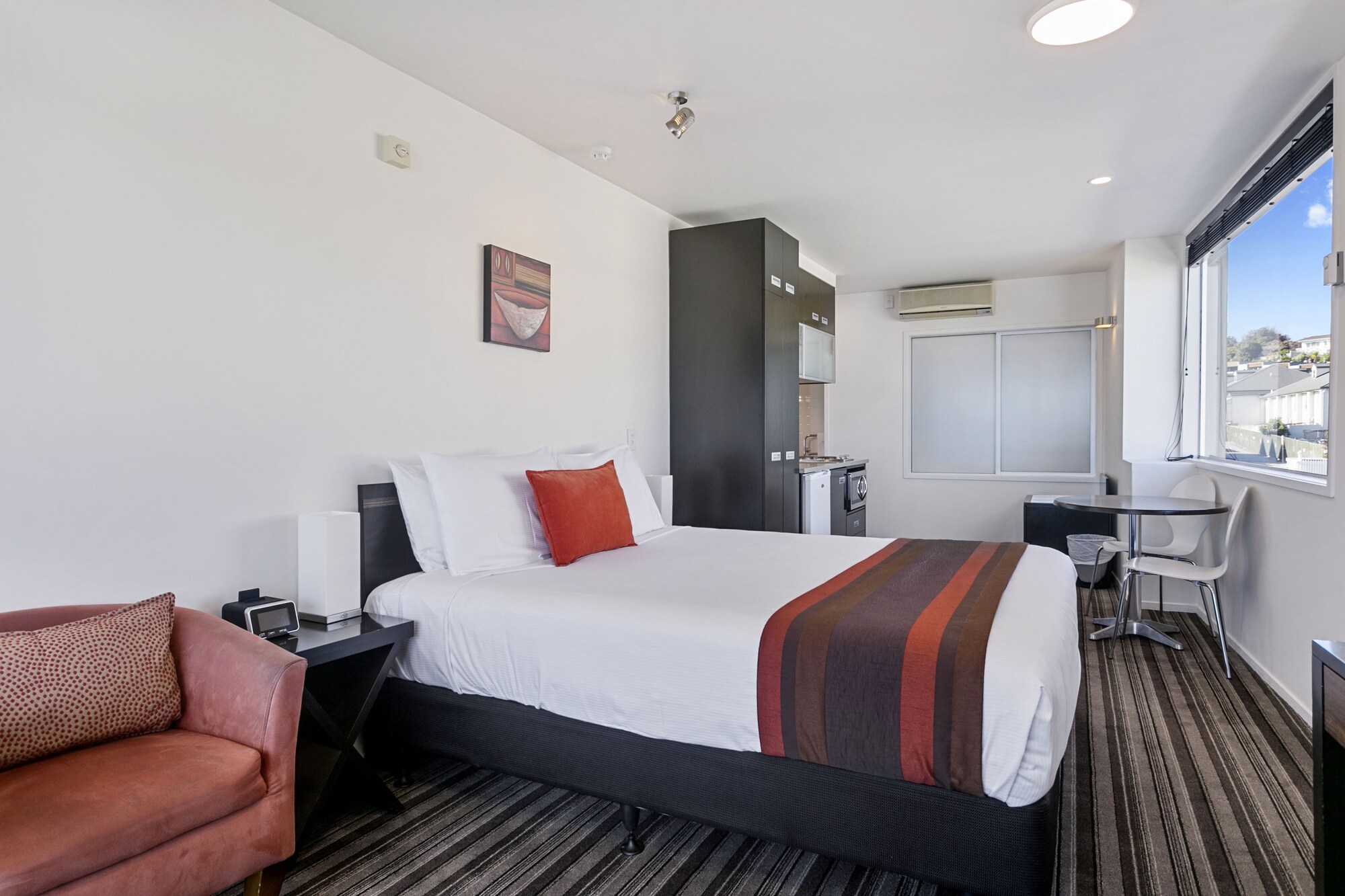 استوديو بسرير كوين بإطلالة على البحيرة، The Reef Resort 2/6