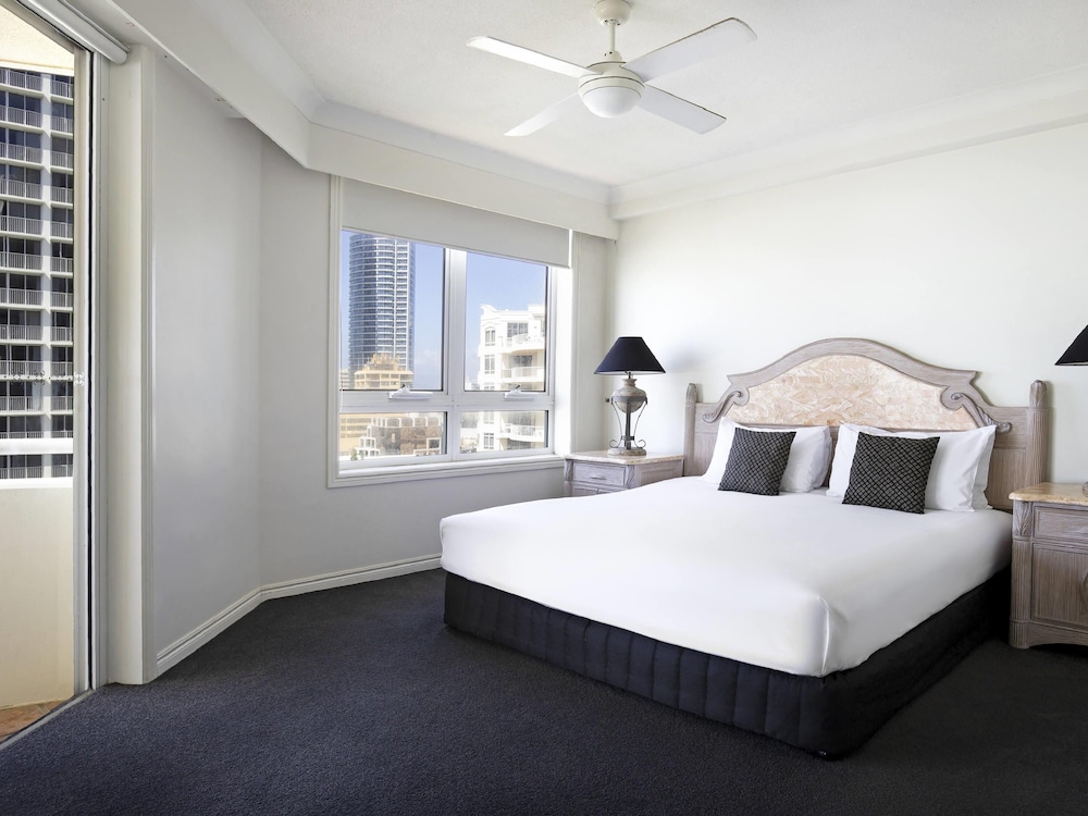 BreakFree Moroccan Surfers Paradise 34/70