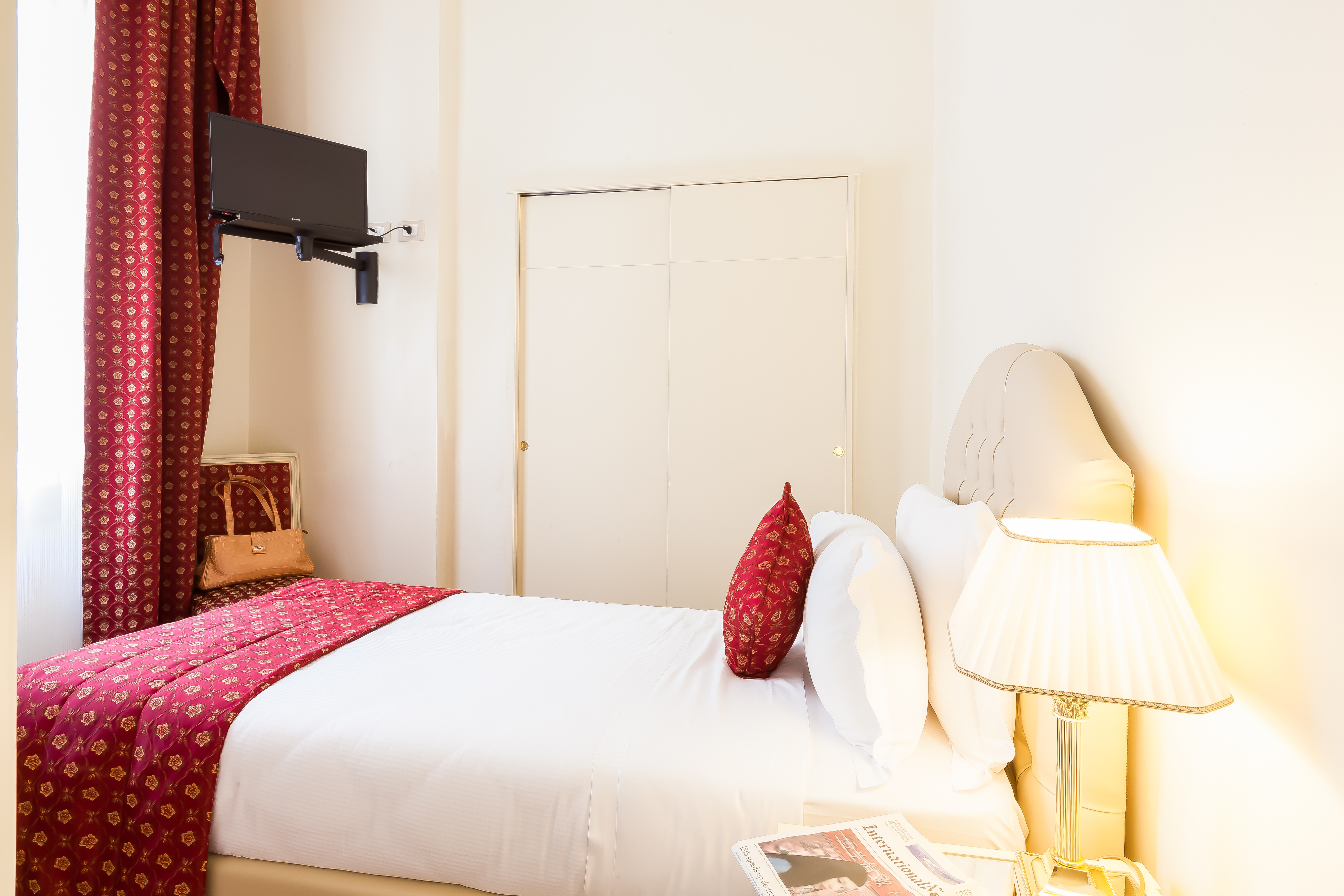 Room, Single