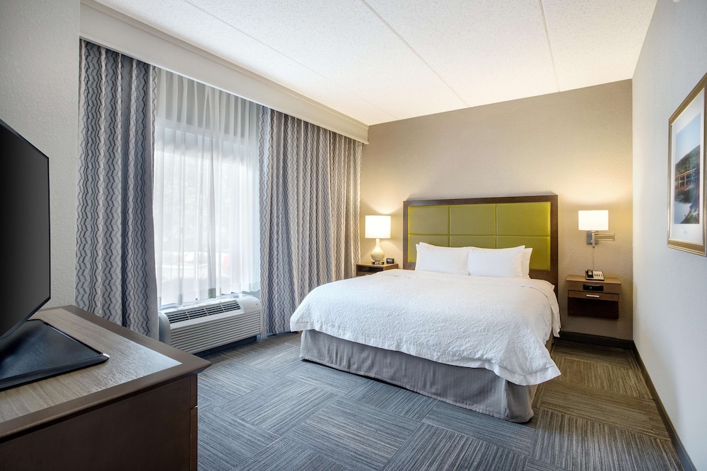 Hampton Inn Middletown 11/48