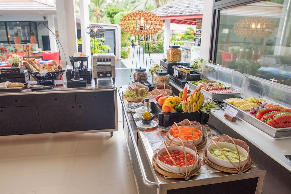 The Sunset Beach Resort Spa Taling Ngam 30/50