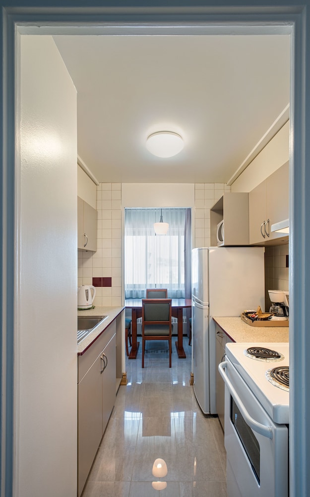 L Appartement Hotel 40/51