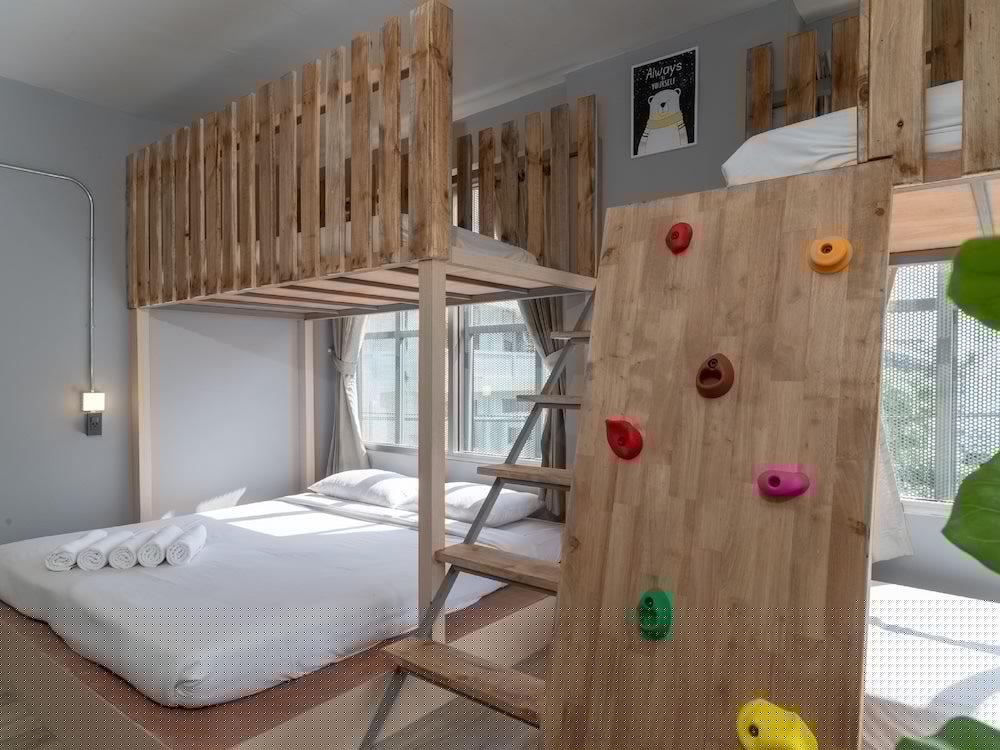 Arch39 Art & Craft Hotel 71/75