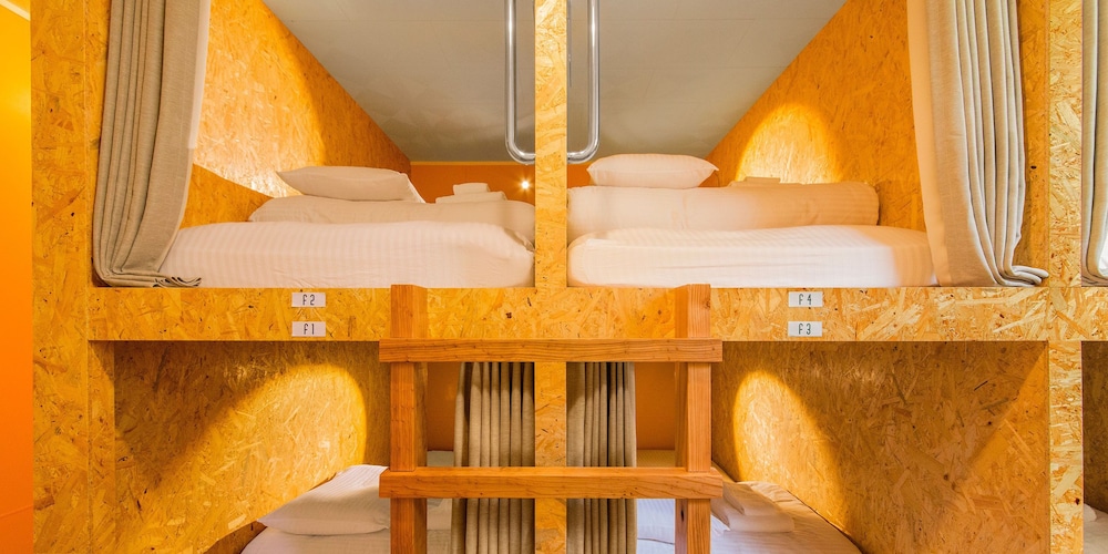 FEMALE DORM, FEMALE ONLY