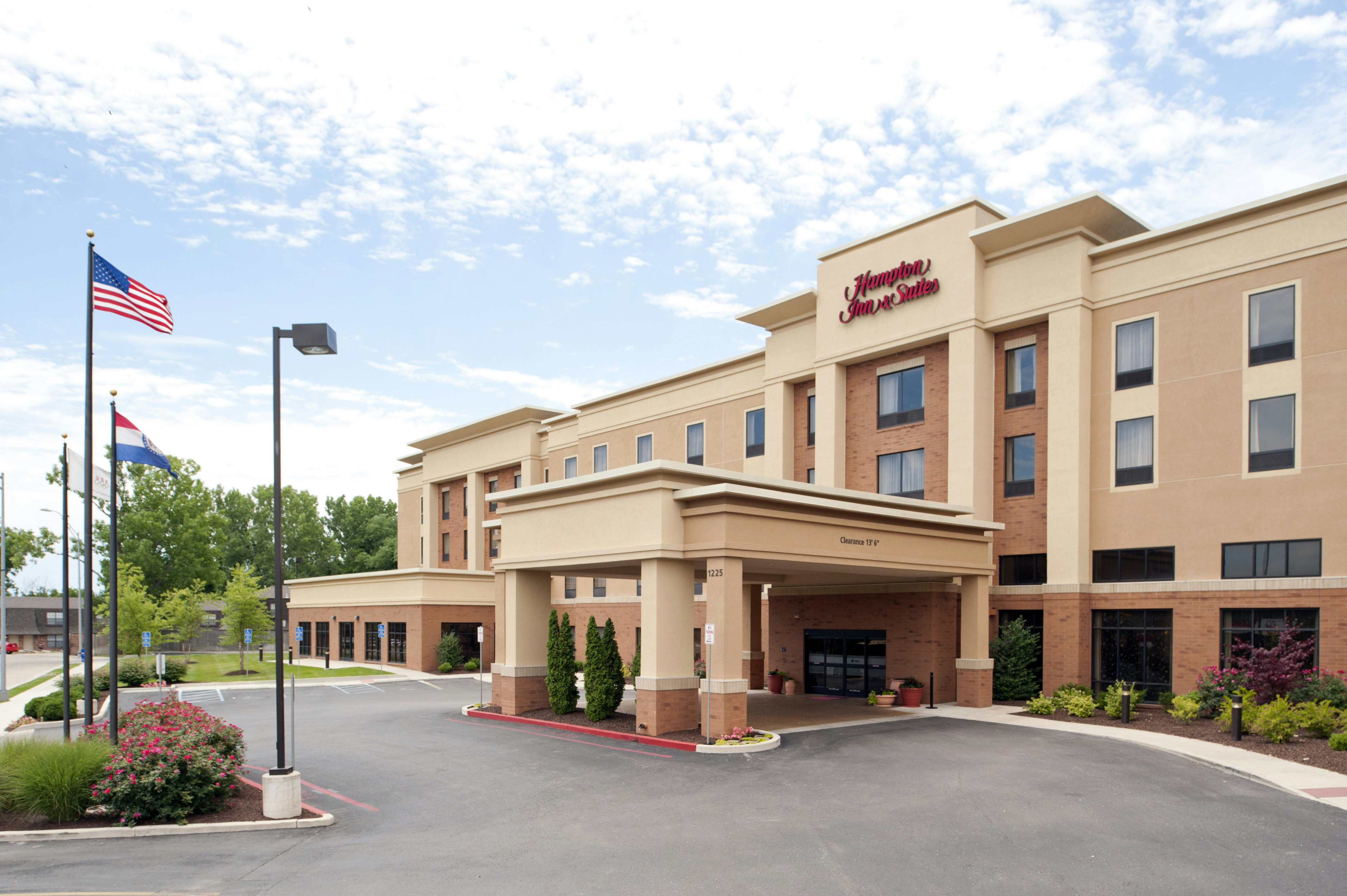 Hampton Inn & Suites Columbia at the University of Missouri 50/50