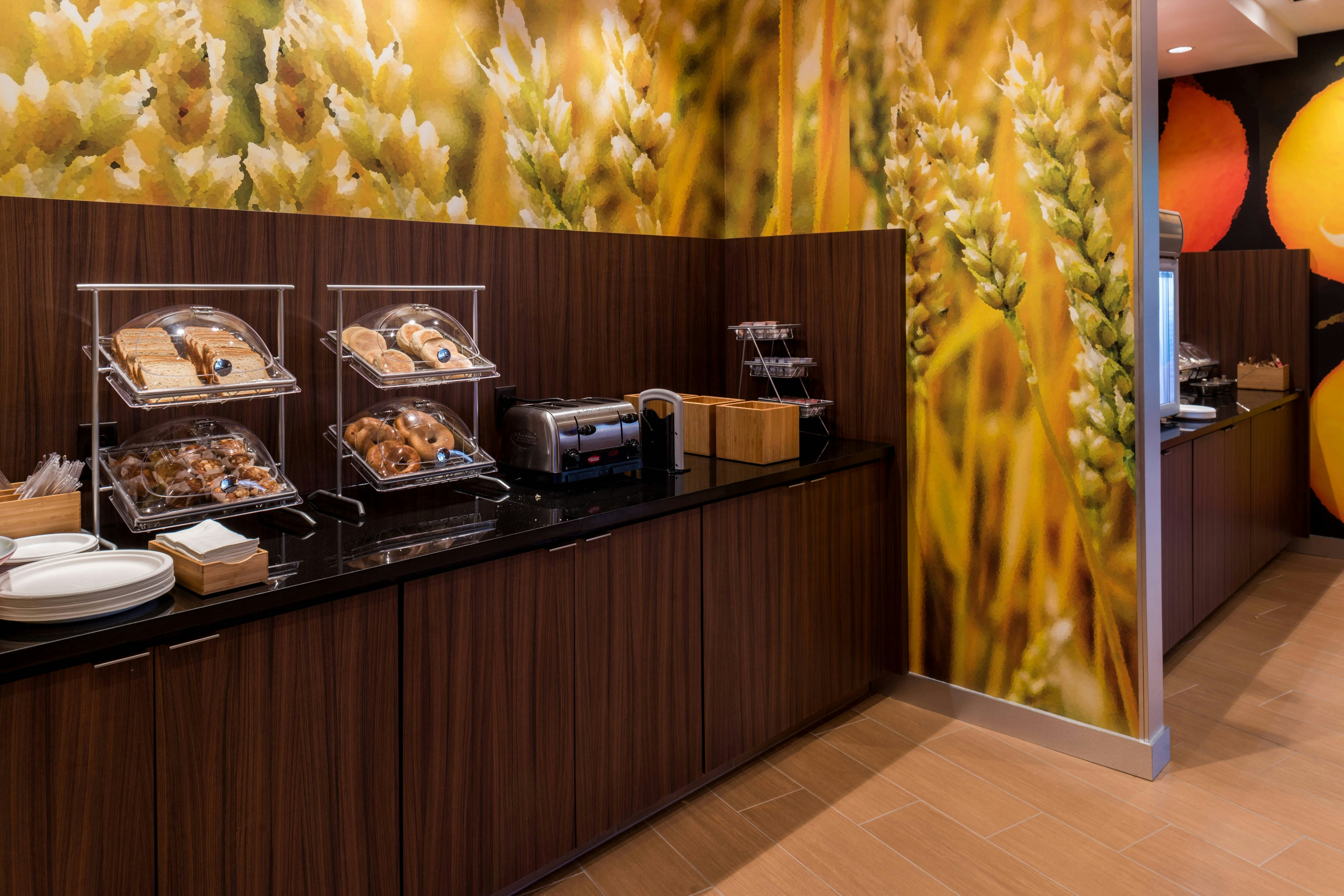 Fairfield Inn Suites By Marriott Orlando East Ucf Area 6/24