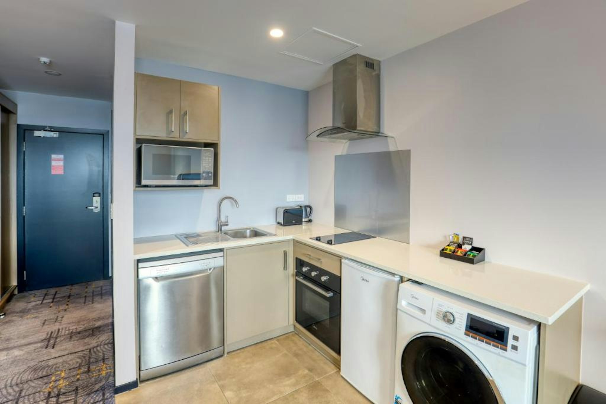 Marsden Suites Albany 54/56