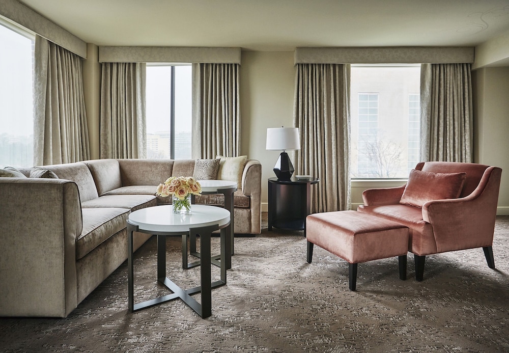 Four Seasons Hotel Washington, DC 57/75